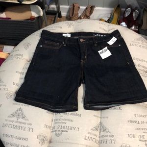 NWT Gap real straight denim shorts size 30
